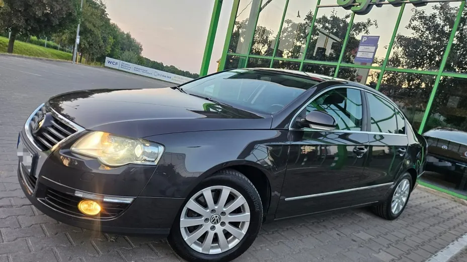 VOLKSWAGEN Passat -