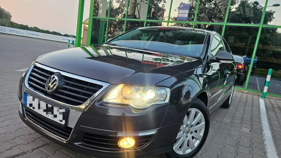 VOLKSWAGEN Passat -