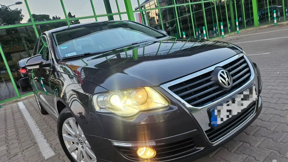 VOLKSWAGEN Passat -