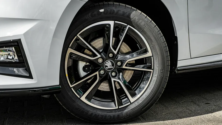 SKODA Fabia -