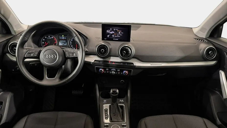 AUDI Q2 -