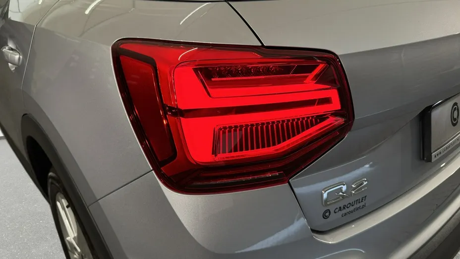 AUDI Q2 -