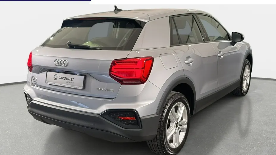 AUDI Q2 -