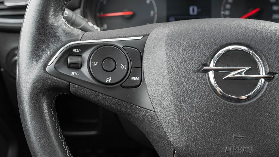 OPEL Crossland -