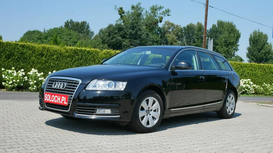 AUDI A6 -