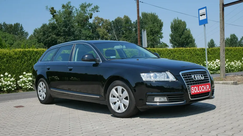 AUDI A6 -