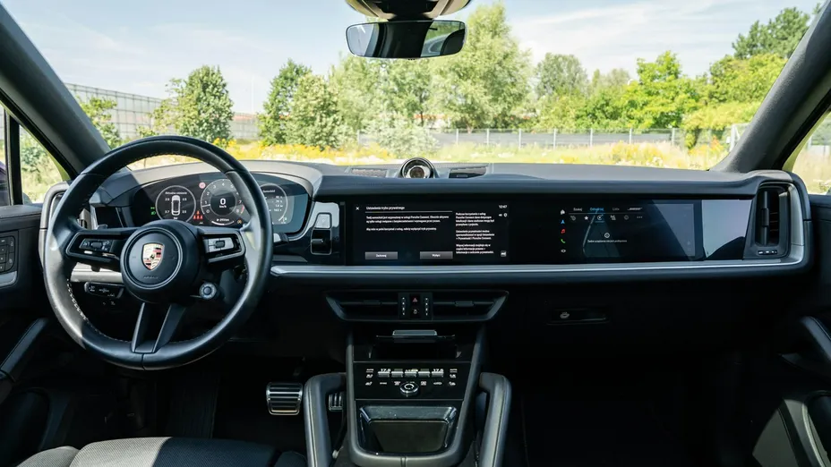 PORSCHE Cayenne -