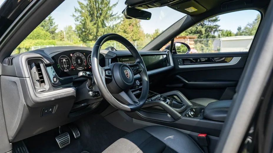 PORSCHE Cayenne -