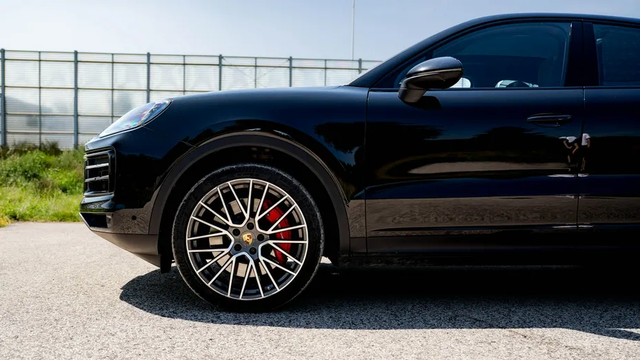 PORSCHE Cayenne -
