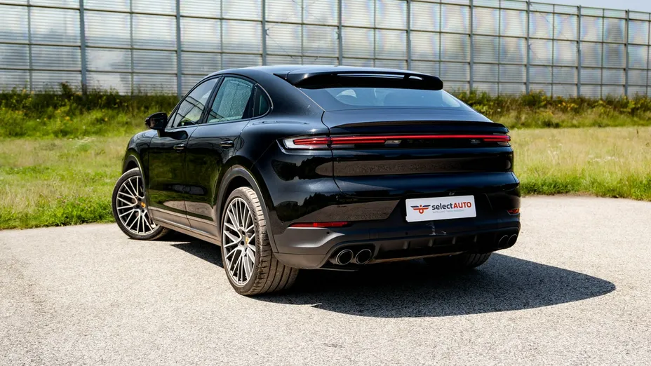 PORSCHE Cayenne -