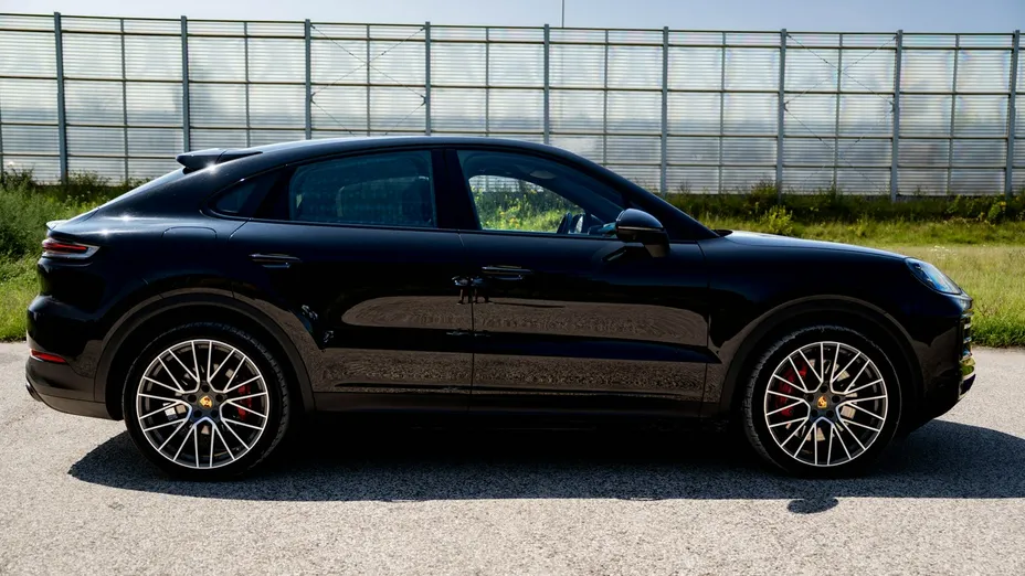 PORSCHE Cayenne -