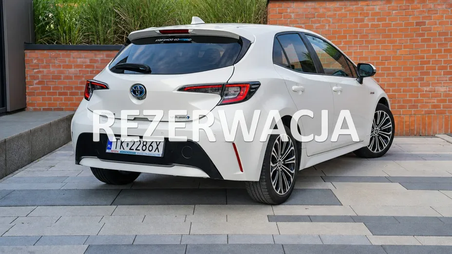 TOYOTA Corolla -