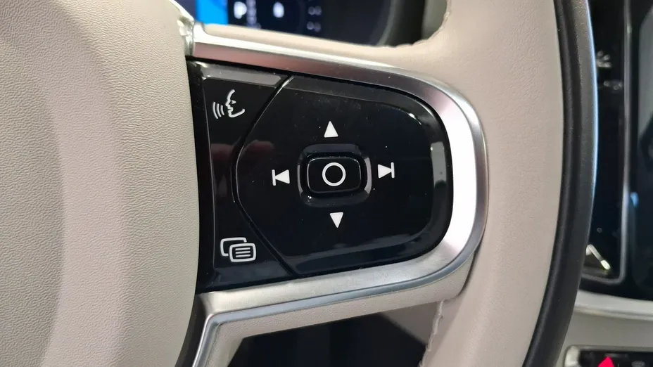 VOLVO V60 -