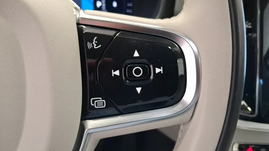 VOLVO V60 -