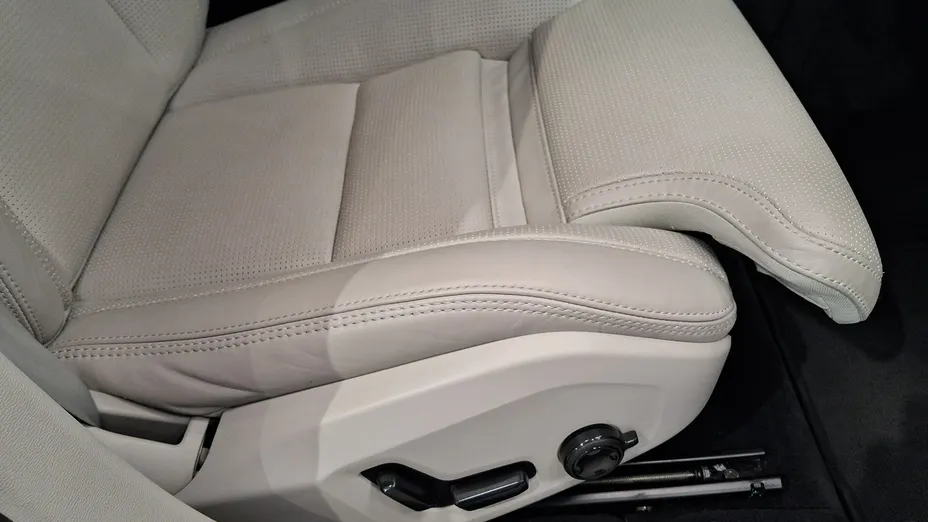 VOLVO V60 -