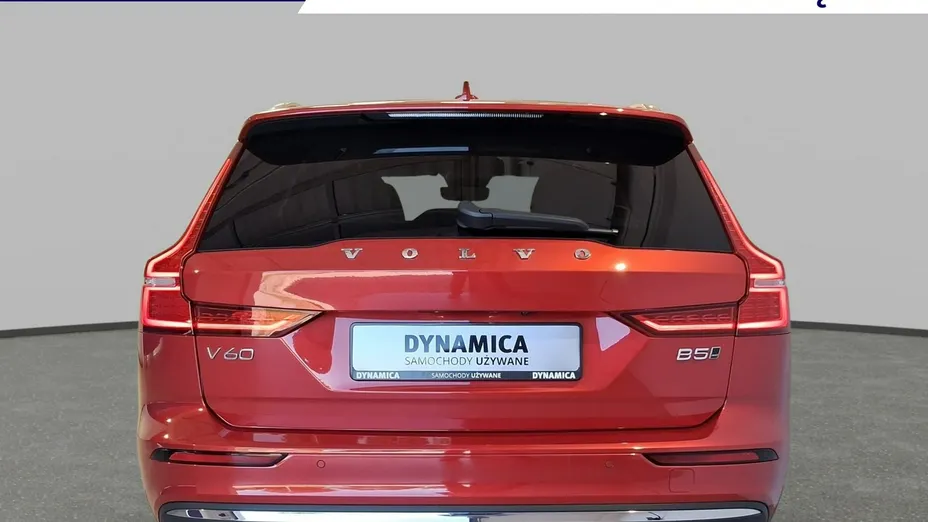 VOLVO V60 -