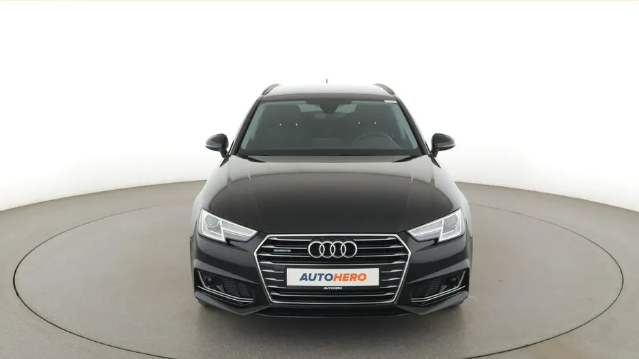AUDI A4 -
