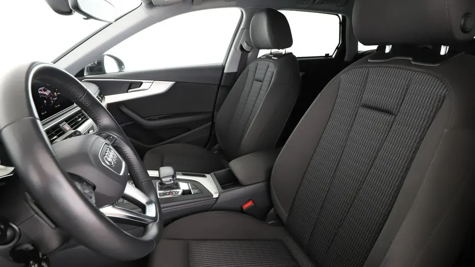 AUDI A4 -