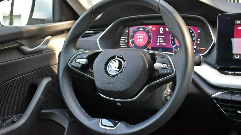 SKODA Octavia -