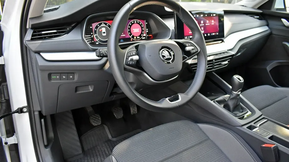 SKODA Octavia -