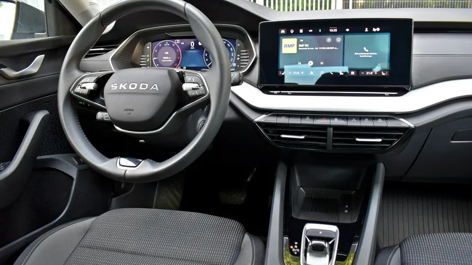 SKODA Octavia -