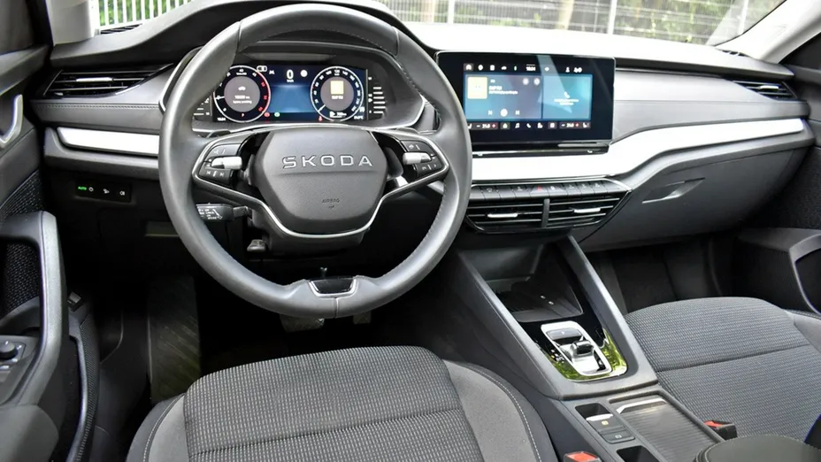 SKODA Octavia -