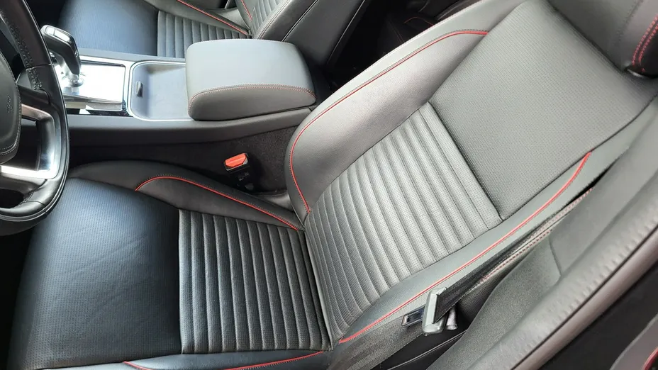 LAND ROVER Discovery Sport -
