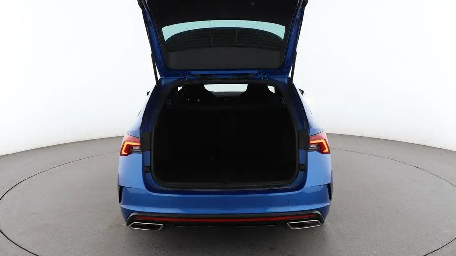 SKODA Octavia -