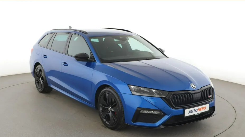 SKODA Octavia -