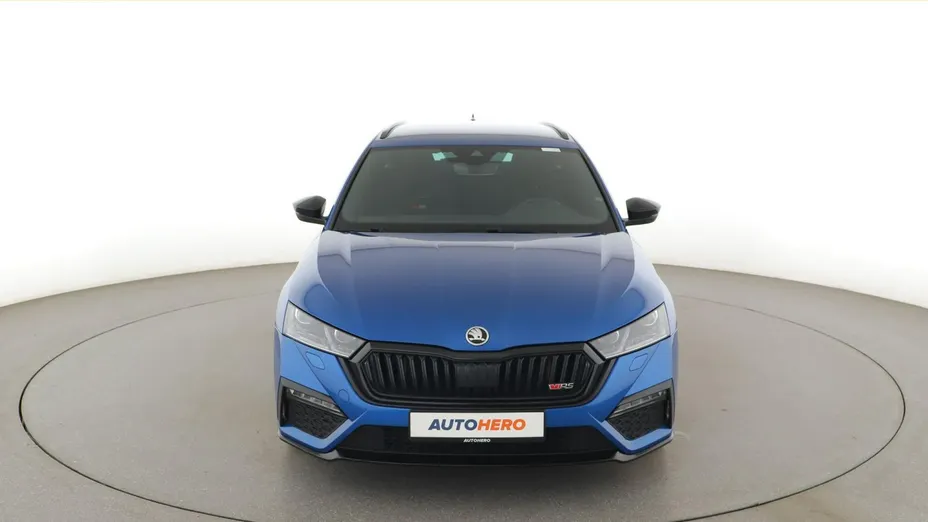 SKODA Octavia -
