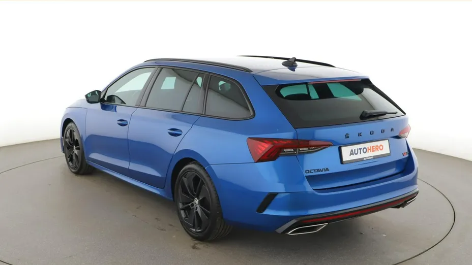 SKODA Octavia -