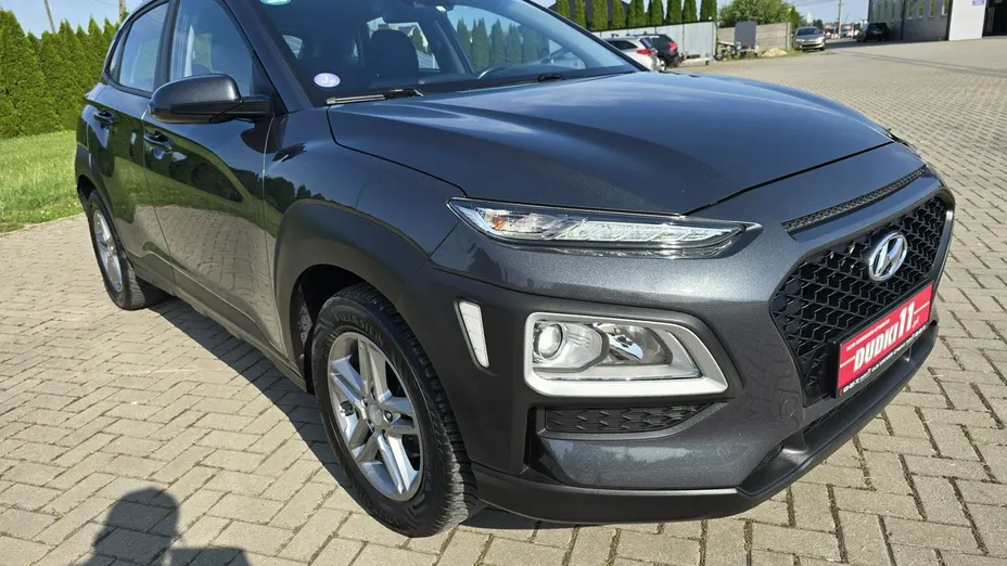 HYUNDAI Kona -