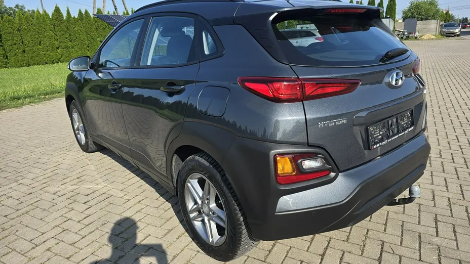 HYUNDAI Kona -