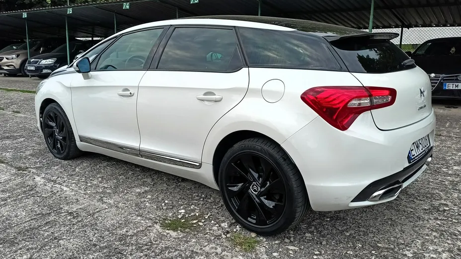 CITROEN DS5 -