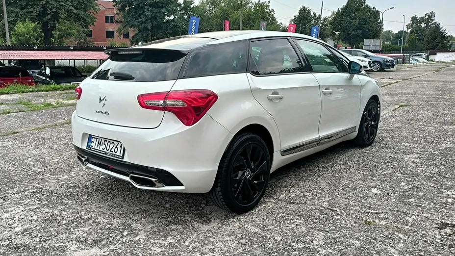 CITROEN DS5 -