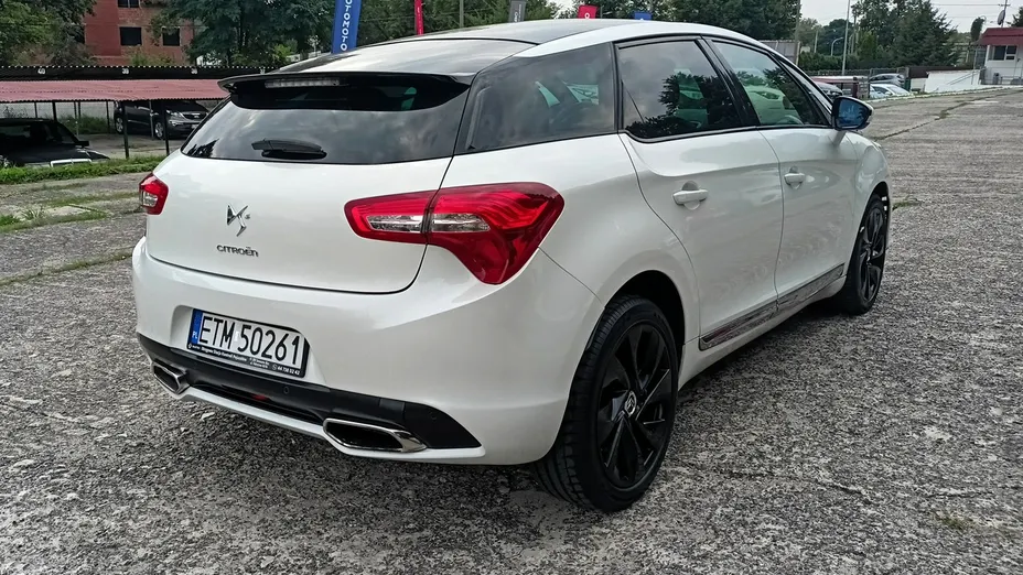 CITROEN DS5 -