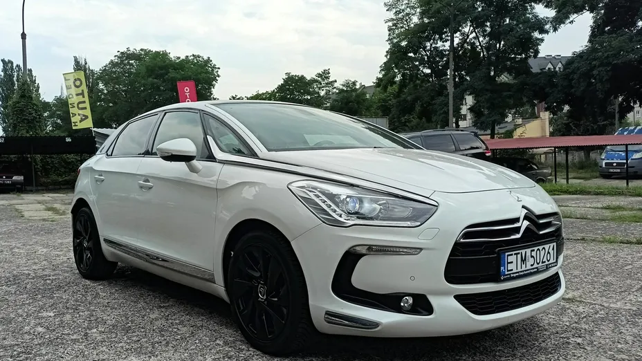 CITROEN DS5 -