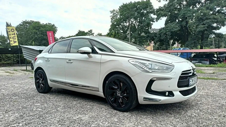 CITROEN DS5 -