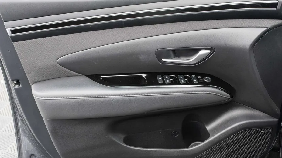 HYUNDAI Tucson -