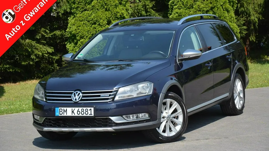 VOLKSWAGEN Passat -