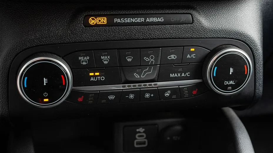 FORD Kuga -