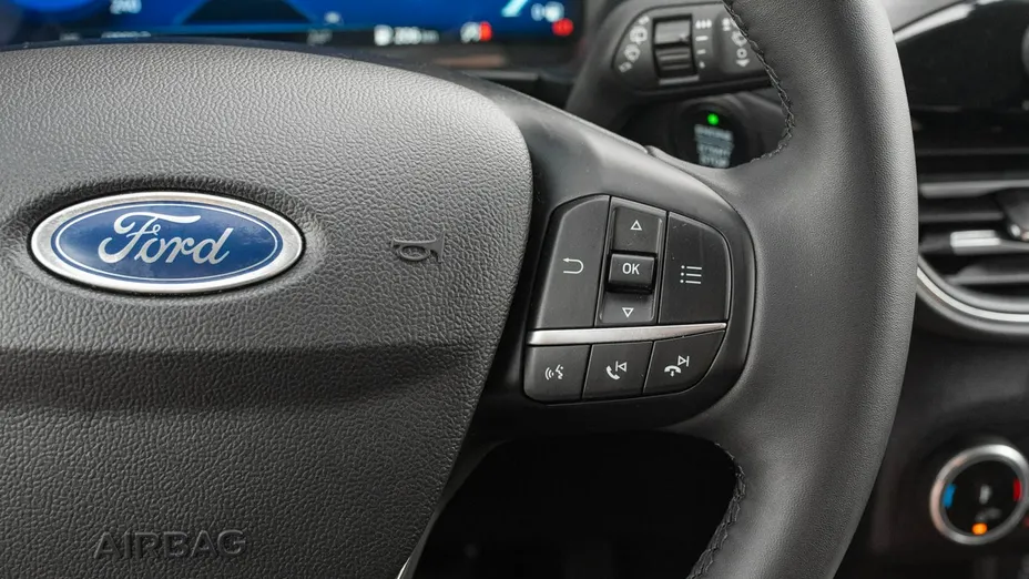 FORD Kuga -