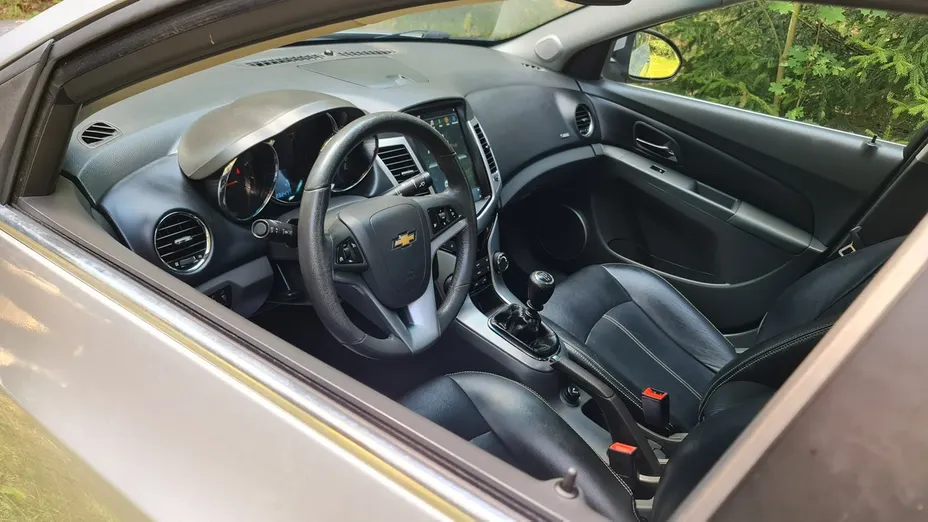 CHEVROLET Cruze -