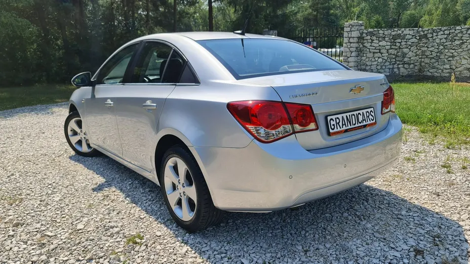 CHEVROLET Cruze -