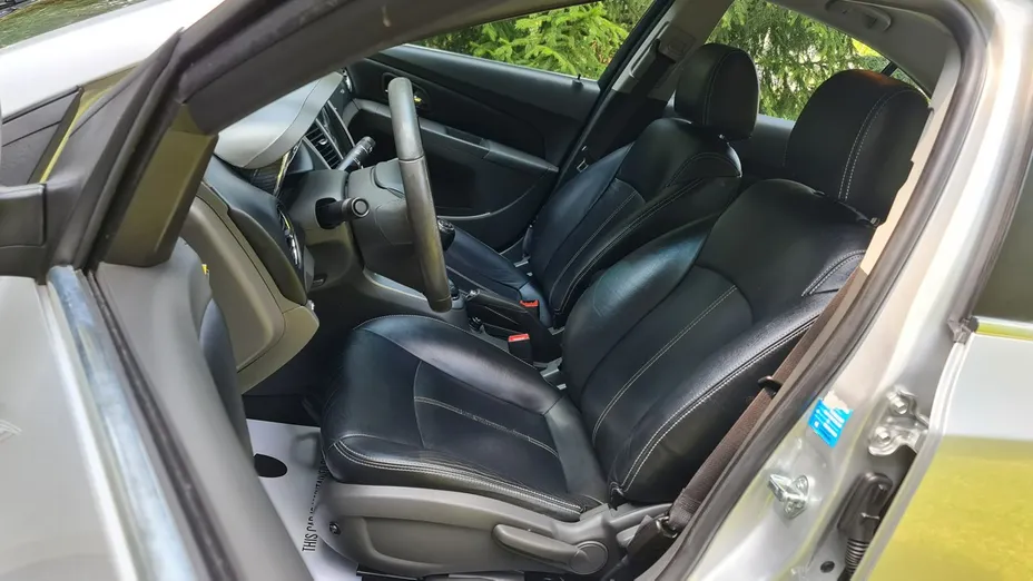 CHEVROLET Cruze -