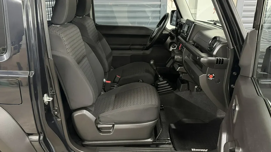 SUZUKI Jimny -