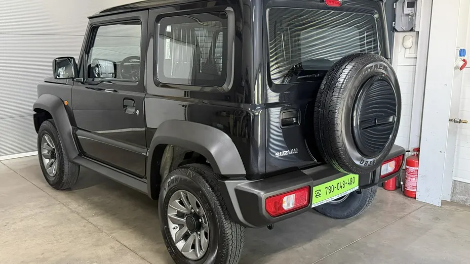 SUZUKI Jimny -