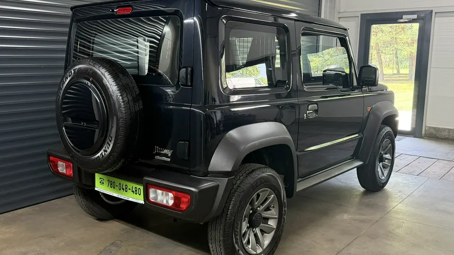 SUZUKI Jimny -