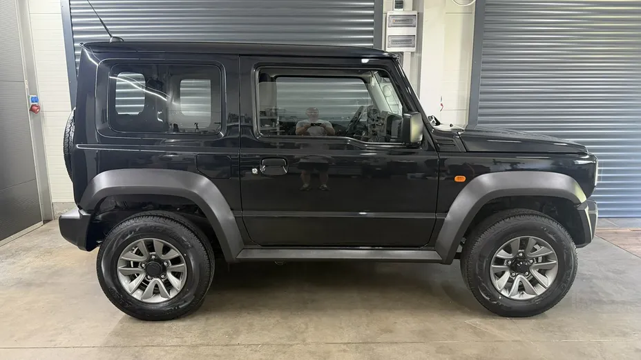 SUZUKI Jimny -