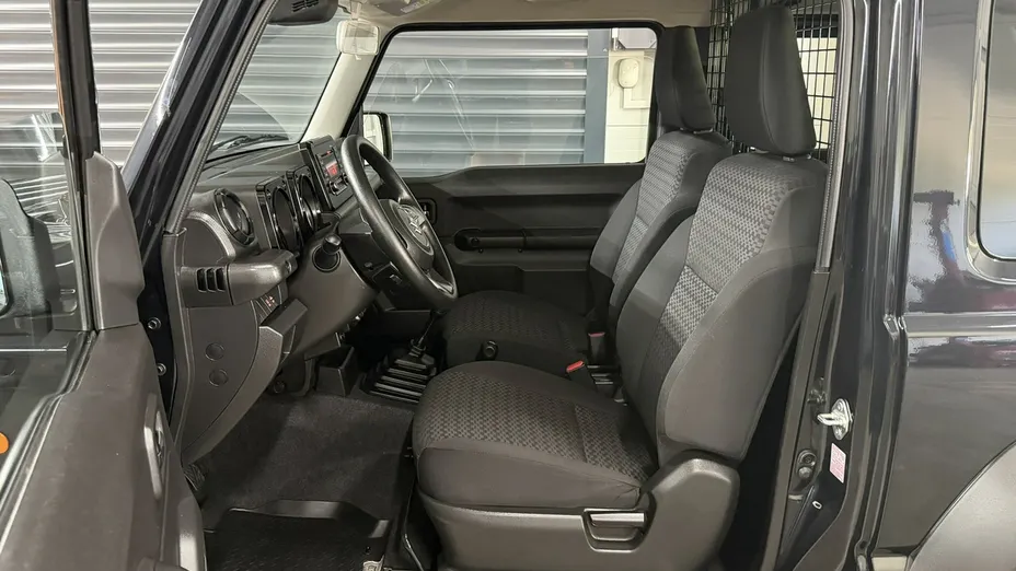 SUZUKI Jimny -